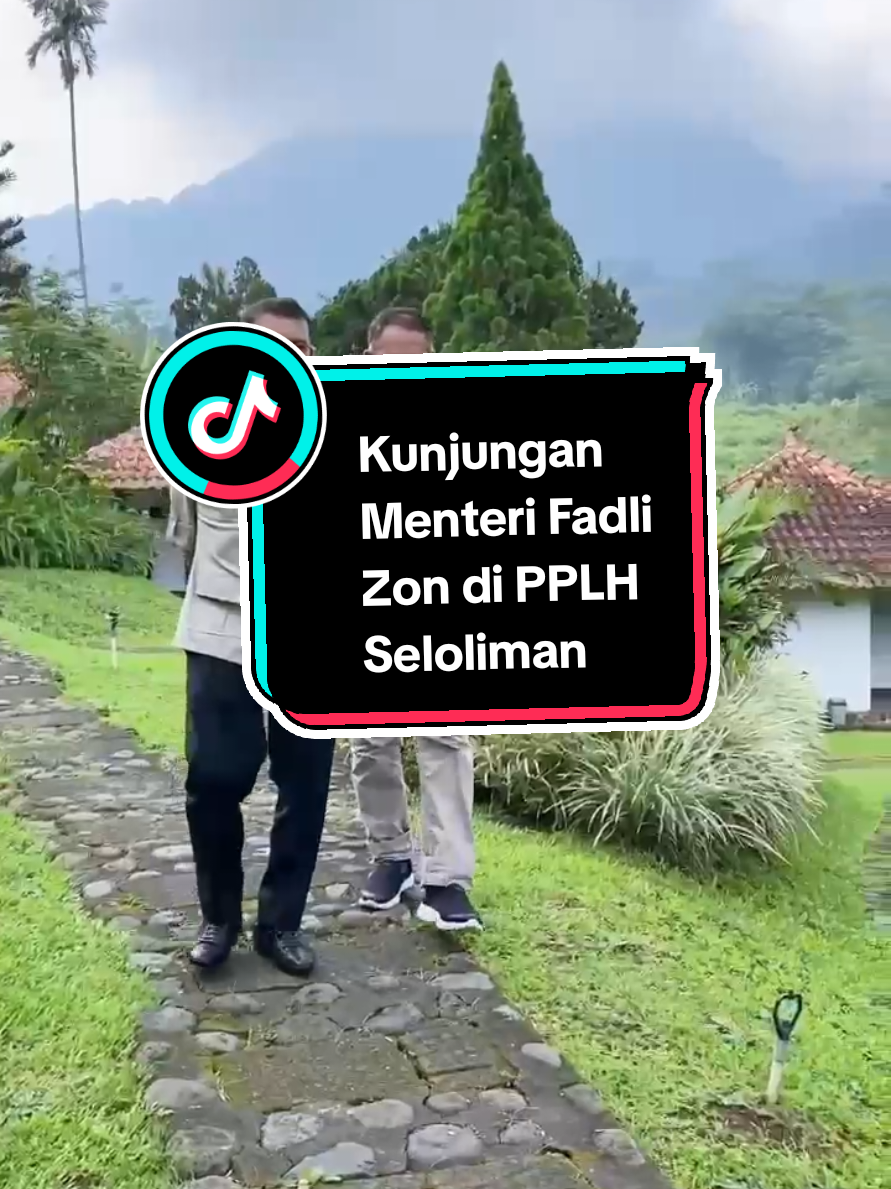 PPLH Seloliman kembali menjadi salah satu tuan rumah kunjungan budaya di wilayah Mojokerto.  Pagi yang sejuk di lereng Gunung Penanggungan menjadi saksi momen istimewa saat Menteri Kebudayaan Republik Indonesia, Bapak Fadli Zon ke Pusat Pendidikan Lingkungan Hidup (PPLH) Seloliman. Didampingi oleh Wali Kota Mojokerto, Ibu Hj. Ika Puspitasari kunjungan ini diawali dengan sarapan santai namun sarat makna di Kedai “Alas” — sebuah tempat makan yang mengusung konsep ramah lingkungan dan mengedepankan bahan pangan lokal. Dengan latar suara alam dan semilir angin pagi, kedua tokoh penting ini menikmati ragam hidangan tradisional khas desa yang disajikan hangat oleh masyarakat sekitar. Menu seperti nasi jagung, urap sayur segar, sambal terasi, hingga minuman rempah seperti serbat secang dan kunyit instan, menjadi perbincangan hangat tentang pentingnya pelestarian budaya kuliner nusantara. Dalam kunjunganya, Bapak Fadli Zon mengapresiasi upaya PPLH Seloliman dalam menjaga kearifan lokal melalui pendekatan edukatif dan ekologis. Beliau juga menyampaikan pentingnya menjadikan tempat-tempat seperti ini sebagai rujukan wisata budaya dan edukasi lingkungan.