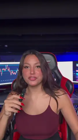 For any people that haven’t really been introduced to trading, here are the THREE types of Traders 📈 Hopefully this helps you guys understand the difference between the three of them. What type of trader are you?! Broker: @elitevoltasset🏆 #daytrader #daytrading #trading #us30 #indices #forex #charts 