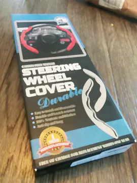 Efectivo y fácil forma de mejorar el aspecto protegiendo tu volante #car #accesorios #periquitos #fibra #cover #volante #autos 
