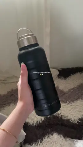 love it 🖤 #waterbottle #blacktumbler #backtoschool #watertumbler #foryoupage 