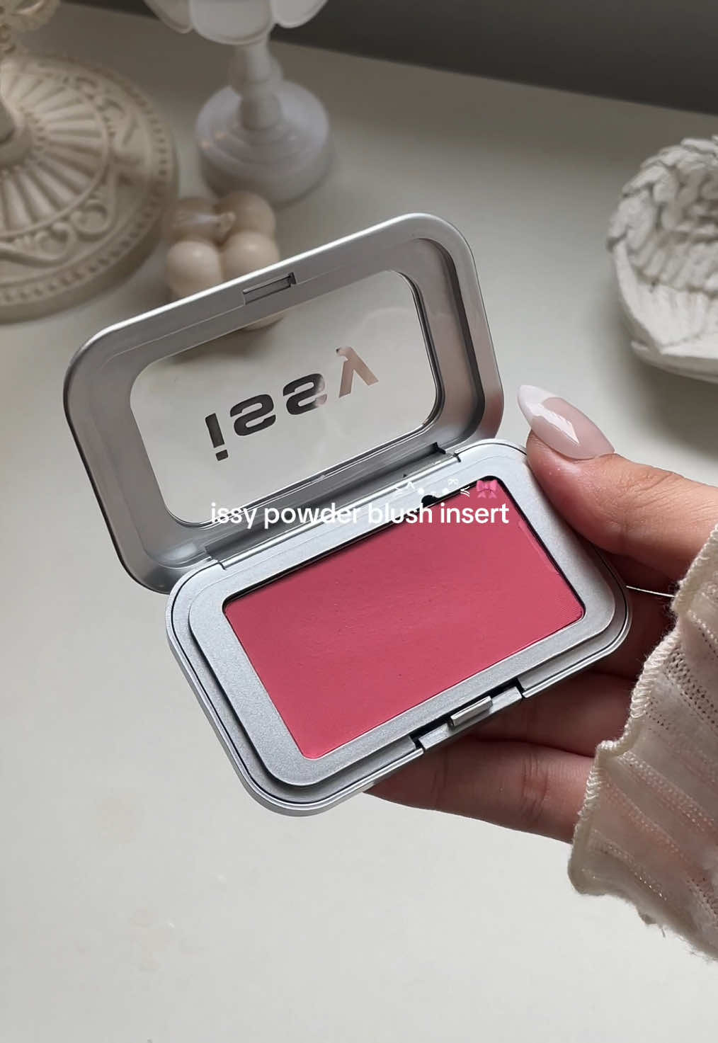 just got this blush and I'm in love! 😩🎀 @Issy Cosmetics #issy #issyandco #blush #makeup #blushon #makeups #makeupforwomen #fyp #viral #trending #schoolessentials   ##creatorsearchinsights