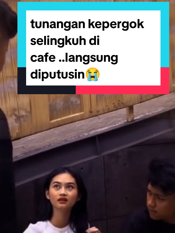 seorang pria diduga pergoki cewek nya yang sedang selingkuh dengan pria lain #videoviral #beritaterkini #beritahariini #beritaviral #kepergokselingkuh #viraltiktok #beritatiktok #kisahnyata #viral #perselingkuhan #selingkuh #konten 