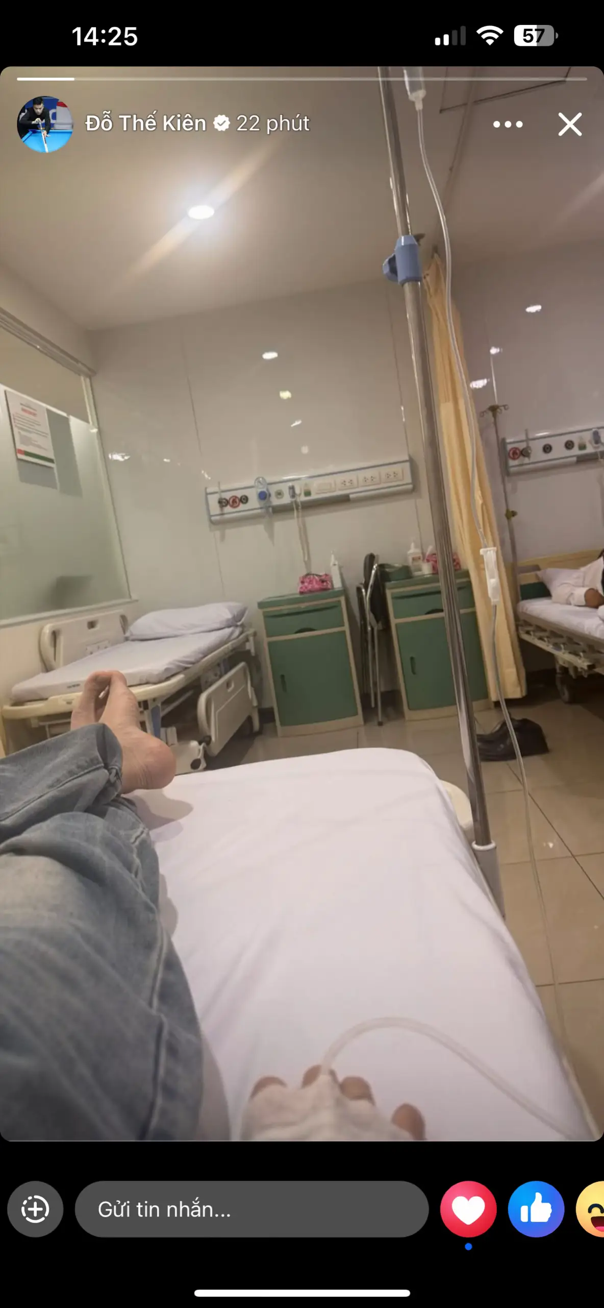 Không biết tình hình tốt hay xấu nhưng cơ thủ Kiên Pháp đăng tải hình ảnh trong bệnh viện với 1 tay chuyền nước. Mong cho anh dù có chuyện gì cũng sẽ đều là chuyện tốt ❤️#pool #10ball #billard #hoangsao #kienphapbilliard #kienphap 