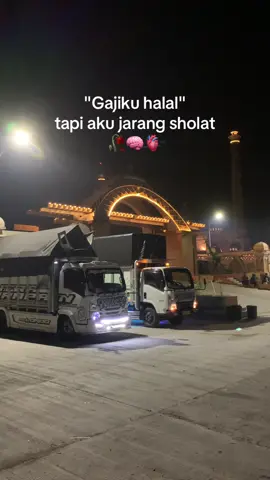 Nguber donyo ngasi lali karo sek gae ndonyo#gabutberkedoksupir #newpratamatrans #sopirboy #gigaherexstyle #sopirtruck #trukmaniaindonesia #sragen24jam #sopirtrukpunyacerita #fypシ゚ #fypage #fyp #fypシ゚viral🖤tiktok 