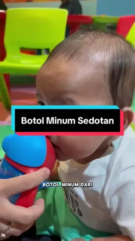Produk dr philip avent emg ga pernh gagal si. Alhamdulillah anak aku langsung cocok dan bisa nyedot sendiri 🥰  #botolsedotan #belajarpakaisedotan #botolstraw #botolphilipsavent #botolphilips #belajarminumsendiri #belajarminumpakaisedotan #bayiminumpakaisedotan #strawcupp #botolstrawavent 