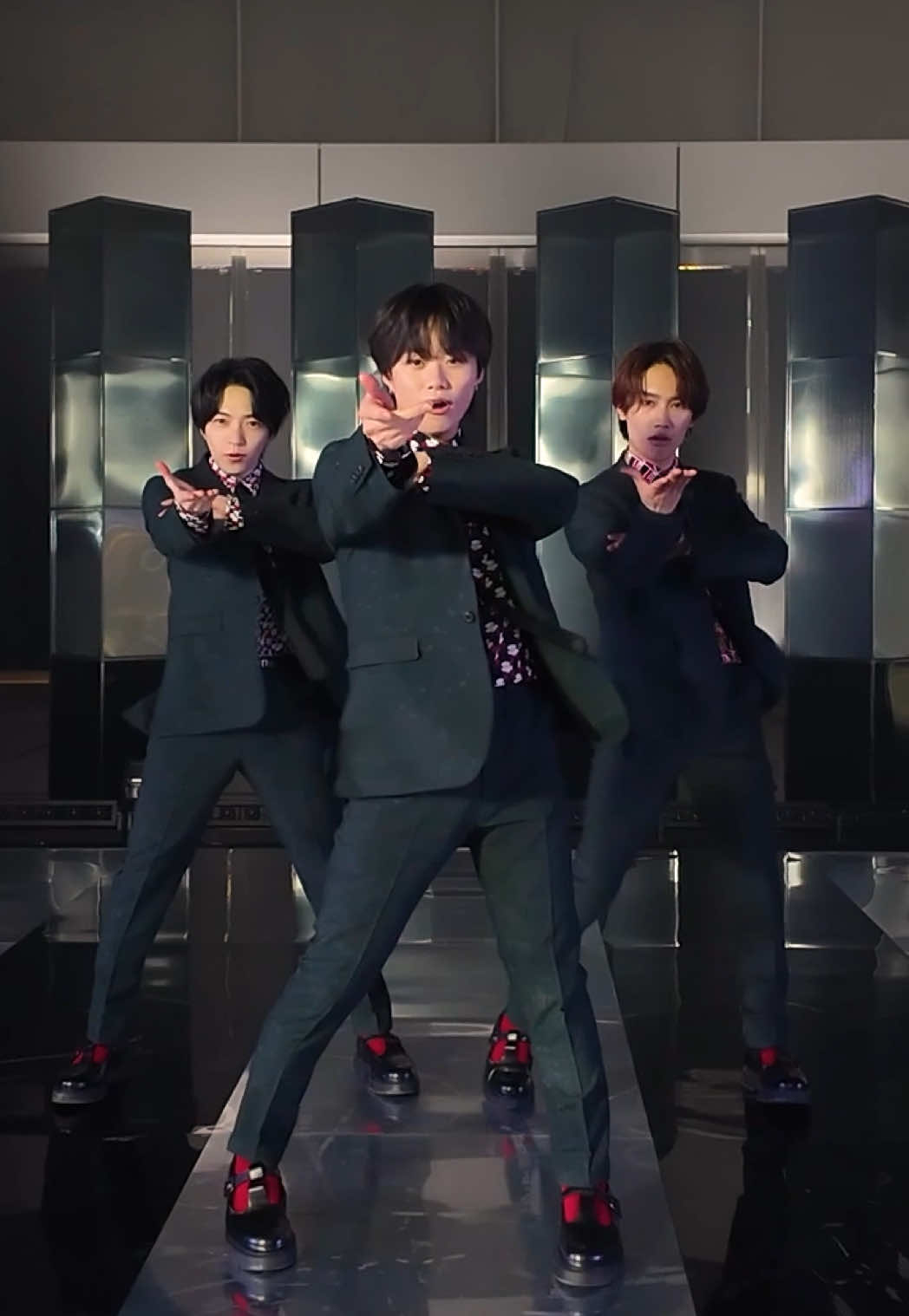 アダルティー サビダンス🌹 〜アダルティーに魅せられて〜 💿NEW ALBUM「BON BON VOYAGE」 7/2（水）発売 #なにわ男子 #アダルティー #なにわ男子_BONBONVOYAGE