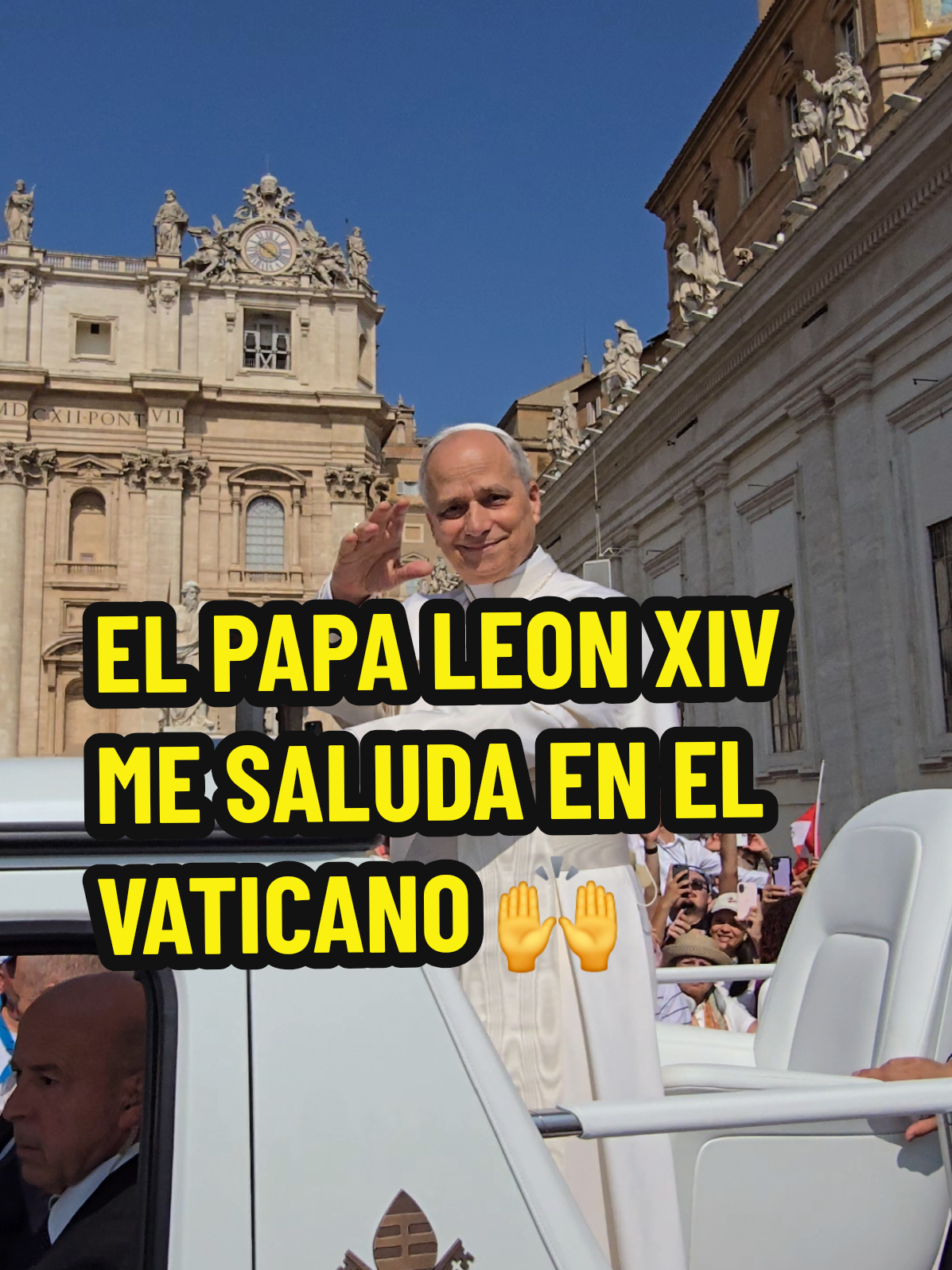 Pope Leo XIV greets me at Vatican 🙌🇻🇦  El Papa Leon XIV me saluda en el vaticano 🙌🇻🇦 #pope #popeleonxiv #vaticano🇻🇦 #papa #papafrancisco 