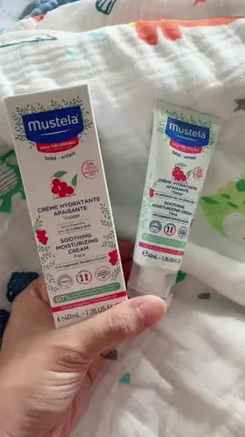 Kem dưỡng da mặt được thiết kế đặc biệt cho trẻ sơ sinh và trẻ nhỏ có làn da nhạy cảm #xuhuong #kemduongdamatchobe #mustela #moisturizingfacecream #landanhaycamcuabe 