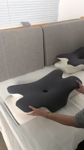 The best pillow on TikTok—my neck says thank you! #neckpain #pillow #ergonomicpillow #sleeping #foryoupage #memoryfoam #necksupport #neckpillow 