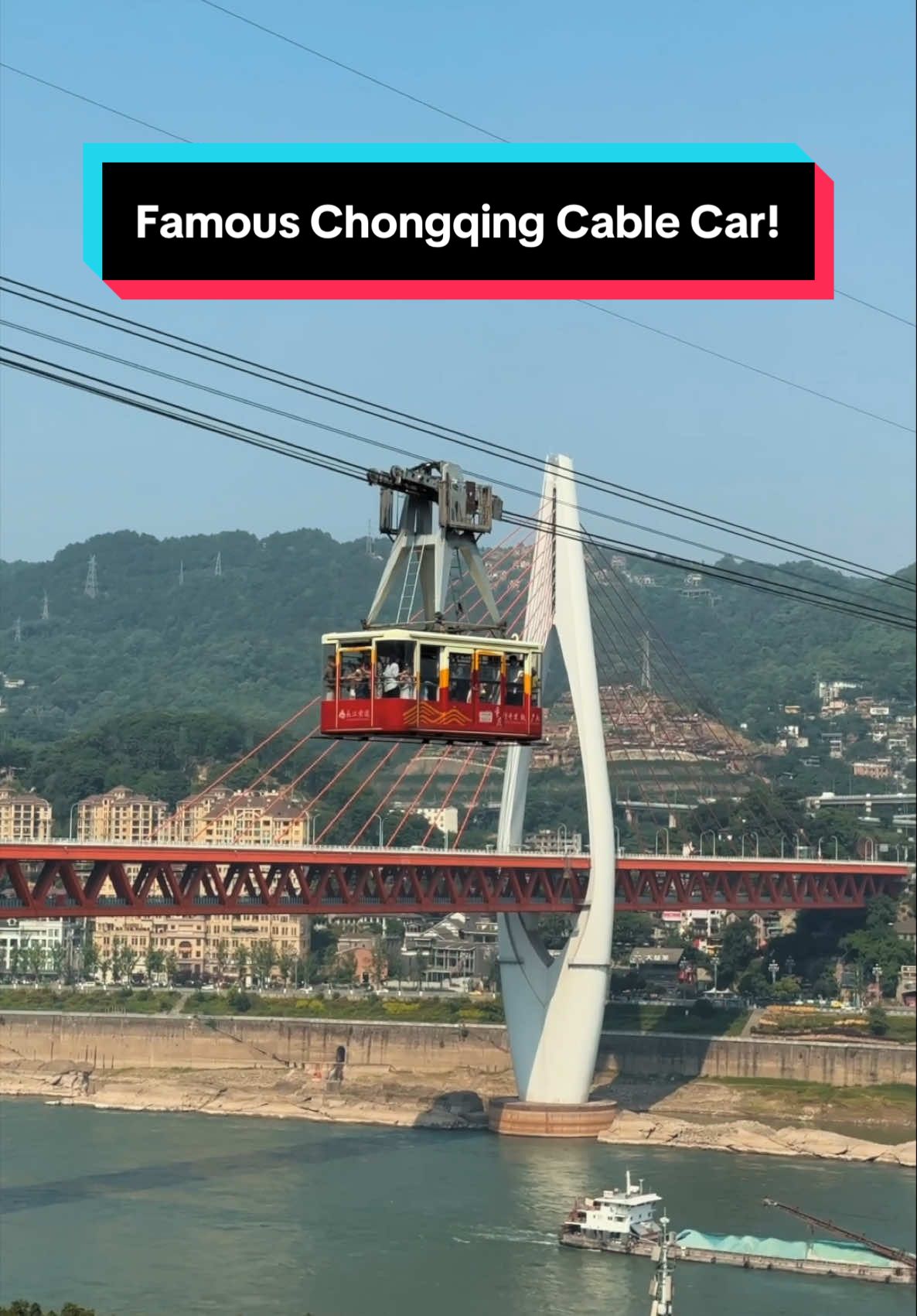 Found a cool location to shoot the famous cable car in #chongqing 🇨🇳 @Canon Australia & New Zealand 