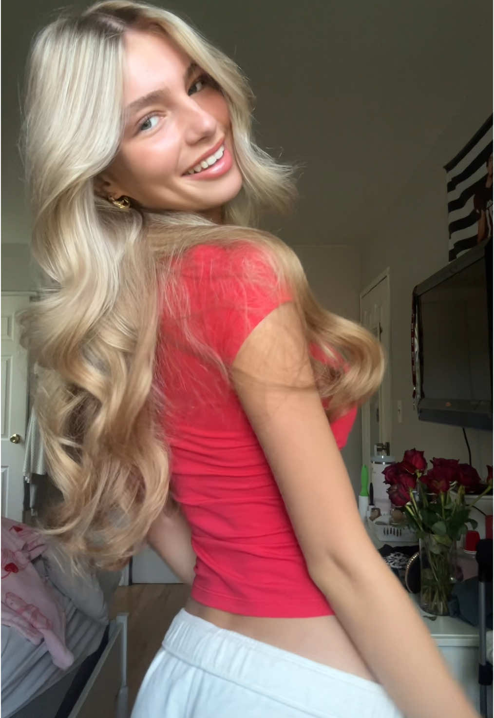 I love this red color #fyp #foryou 