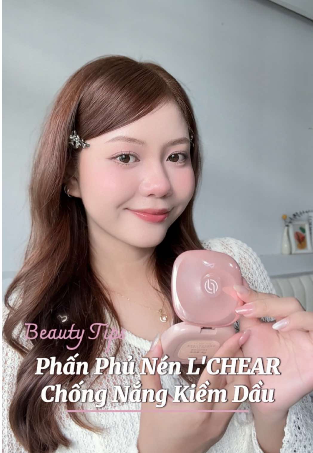 Em phấn phủ nén chống nắng kiềm dầu này ok quá mấy bồ ơiiii #phanphulchear #lchear #makeup #phanphukiemdau #phanphu #viral #beautytips #lamdepmoingay #dailytieuthu #tieuthureview #tieuthu199 