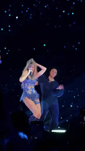 Sexy #taylorswift #erastour #swifttok #fyp 