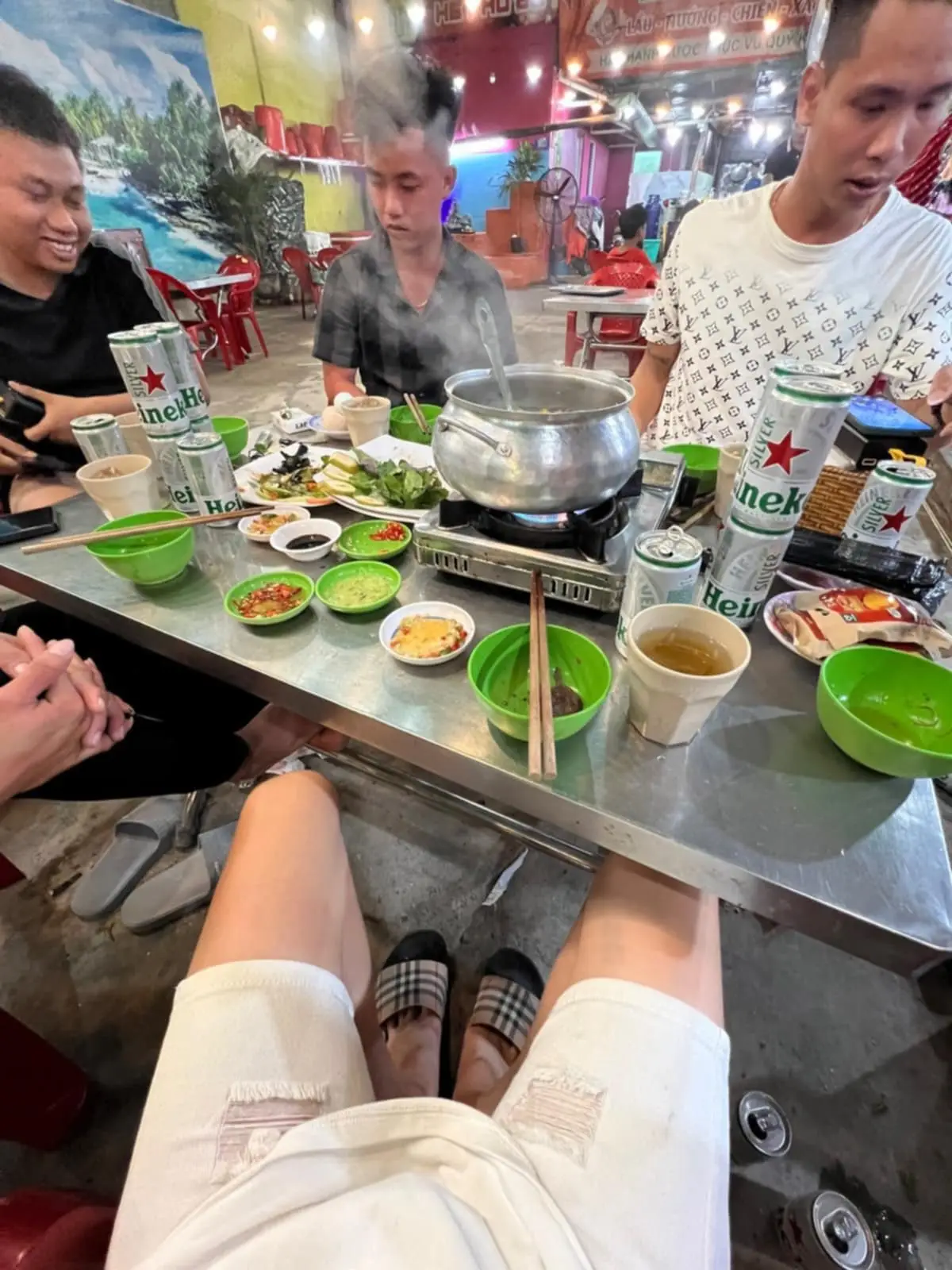 #capcut Em cười xinh lắm nên đừng buồn .Mắt em đẹp lắm nên đừng khóc rồi sao có người khác thương em(hơn) anh.!!,#capcut #xuhuongtiktok #tinhyeu #tamtrang 