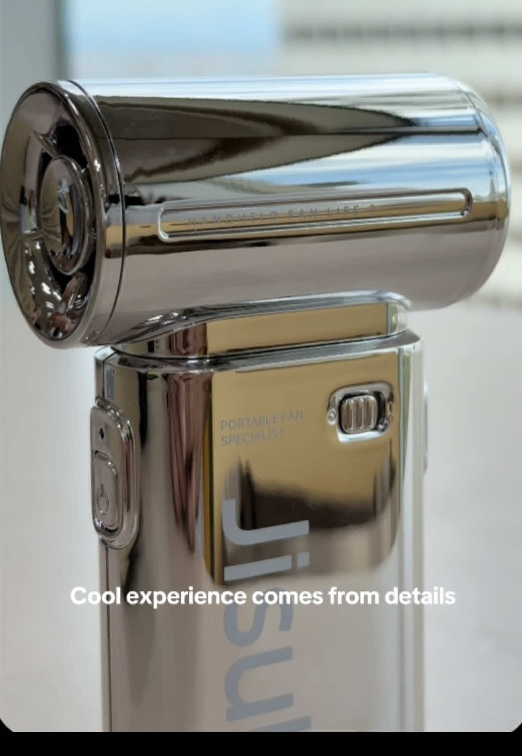 You won’t believe how powerful this tiny fan is! Jisulife Handheld Fan Life9 New Electroplated Finish!! So dazzling 😍 #jisulife #handheldfan #portablefan #turbofan #minifan #hurricane #fanrecommendation #affiliate 