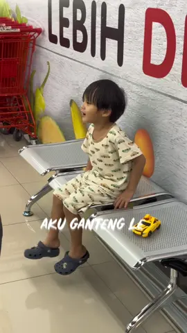 tbtb kasih pantun anak ini wkwk 