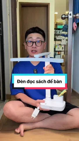 Đèn đọc sách để bàn UNIQ đang có ưu đãi giá tốt bảo hành 12 tháng, thiết kế gập xoay linh hoạt có 3 chế độ màu ánh sáng dịu nhẹ cho mắt xài ok lắm cả nhà 