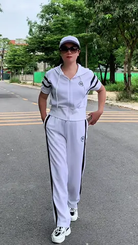 #Bộ thể thao nữ cộc tay chất umi Hàn cao cấp mặc 4 mùa#xuhuong #thoitrangnu #dobonu #bothethaonu #setboxinh #fyp 