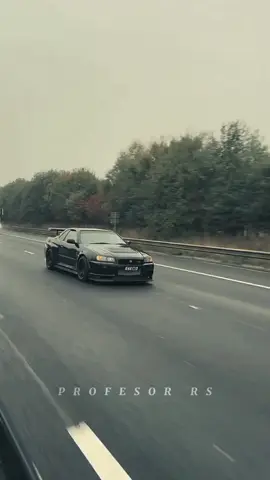 pengen geber mantan pake #gtr34 😄 #gtr34 #nismo #nissan #skyline  #jdm #sportcar #jdmcarsoftiktok 🎟 #xbcyza #foryoupage #fyp 