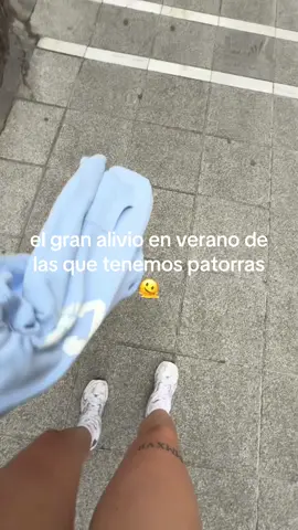 e ir con pantalón largo a 30 grados no es una opción 🫠 #piernasgrandes #gymrat #verano #rozadurasenlaspiernas 