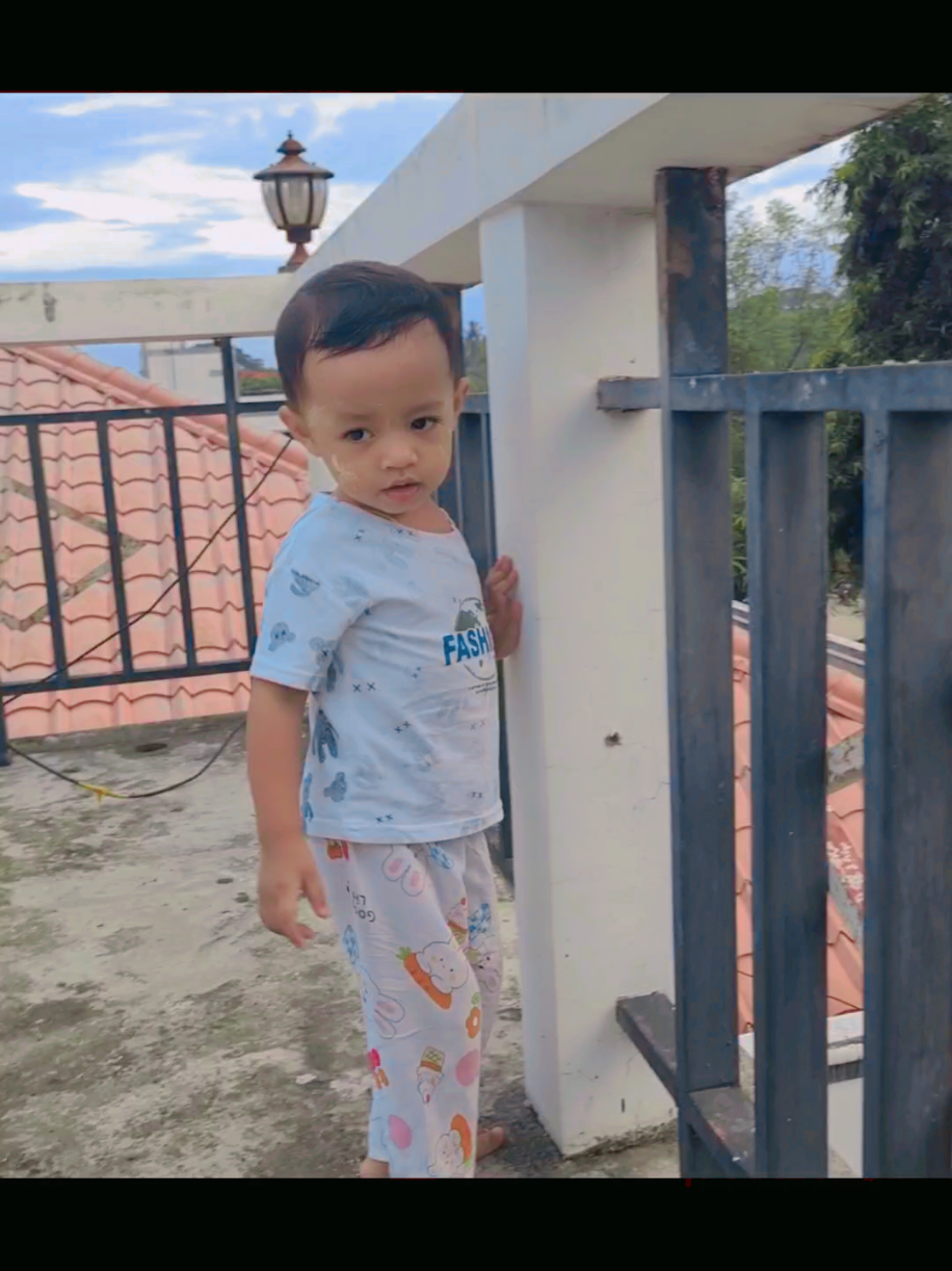 #CapCut  လုပ်ချင်တာလုပ်နေရရင်ကျေနပ်နေသူလေး #foryou #CapCut #tiktok @Phoon👑🌷🌷 Phyn🌷🌷 Sone🌷👑 @🐼𝗪𝗶𝗻 𝗦𝗮𝗻𝗱𝗶 𝗔𝘆𝗲🐼 @Nay MyoThu 