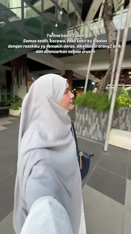 Ga pernah mau doain oranglain yg jelek, sejahat apapun mereka, sesakit apapun rasanya 🥰