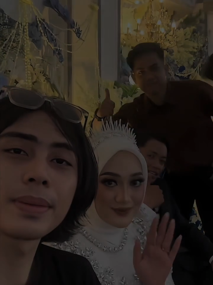 hayoo, ada yang tau itu dimana ?🗿#isagastari #marriedlife #couple #jjtipis #capcut_edit #paprandom #frendship #4you #keceabis #ometv 