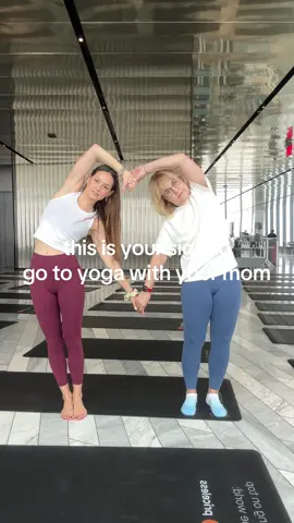 yoga is better with mom ✨ #creatorsearchinsights #yogabuddy #yogapose #yogamom 