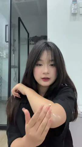 Đầu gối, khuỷ tay, mông b.ẹn, biki thâm cứ thoa e này là ok #glowcode #kemkhutham #kemkhuthamglowcode 