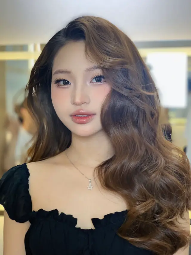 Tone makeup cho nàng nào không thích màu hường nhưng vẫn muốn yêu thêm sang chảnh thì đây là lựa chọn của nàng #TRINmakeup #makeuphanoi #makeuptainhahanoi #makeuplook #makeupartist 