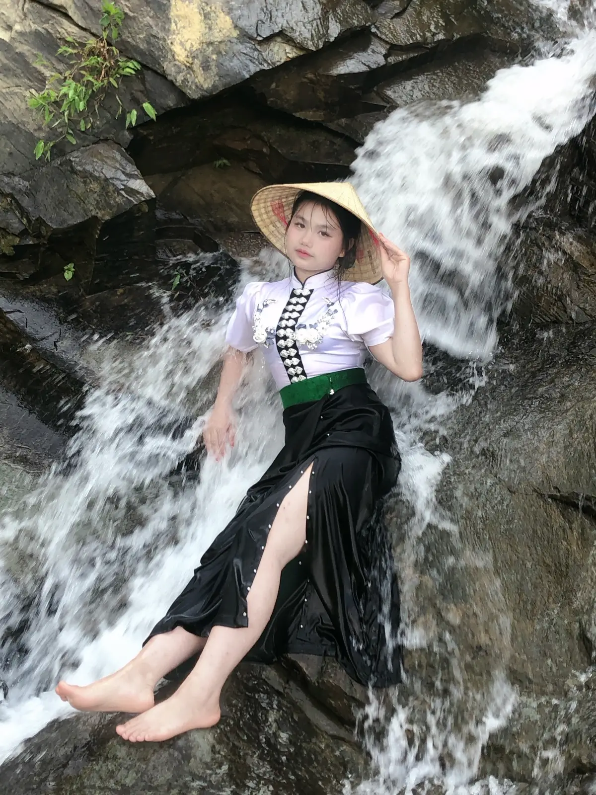 Em đây là gái bản…!🥰🤭#xhuonggg #xuuuhuongg #xuuuhuongg 