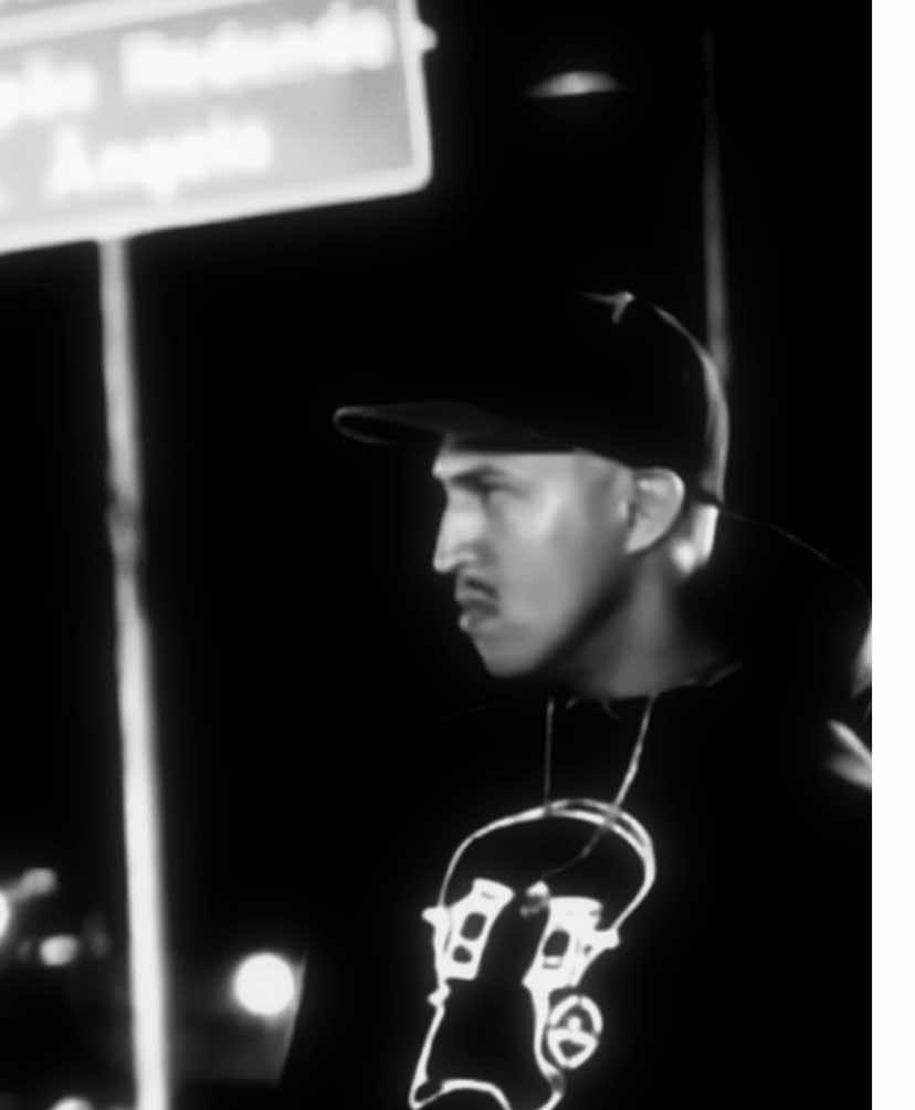 Tô ouvindo alguém me chamar | 10:45  #racionais #manobrown #lyrics #videoprastatus