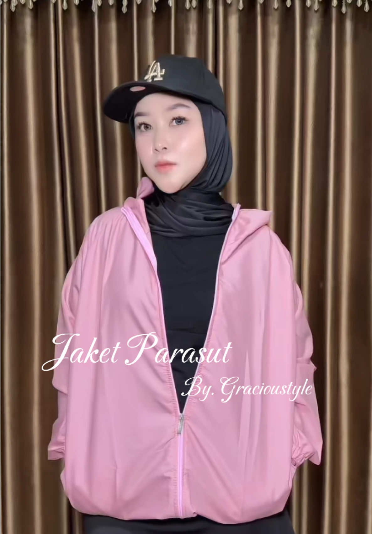 Jaket Parasut fav aku kalo lagi cari keringet cocok bgt pake Jaket Parasut dari Gracioustyle auto keluar semua keringetnya 🔥🔥🔥 #jaketparasut #jaket #jaketmurah #jaketwanita #jaketviral #fyp #foryou #foryoupage 