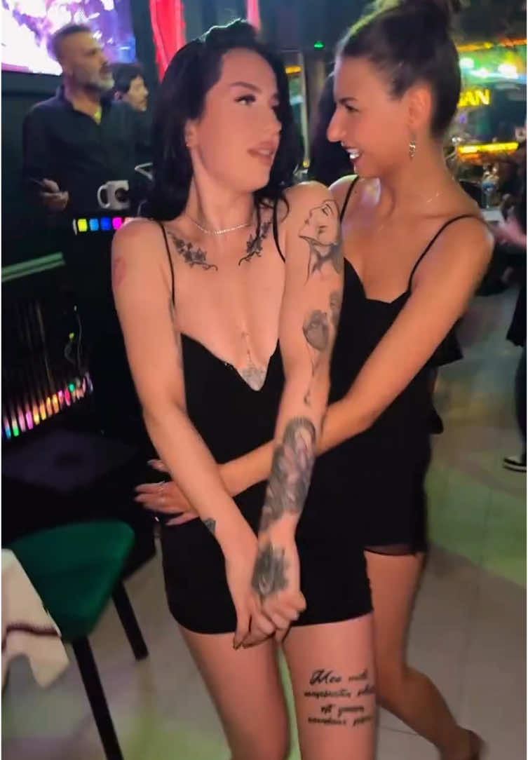Eyşan Yeni Nesil Meyhane  Bilgi ve Rezervasyon: 0 (531)-930-86-81  Haftanın 7 Günü  19:00-02:00 saatleri arası eğlence  Fulya / Beşiktaş / İstanbul 📍 