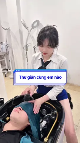 Hello mọi người lại là em đây 🤭🍃🎀🌸 đầu tuần em  mời các anh qua thư giãn ạ 🥰🥰🥰#30SHINE #ASMR #asmr #lenxuhuong #banggiamoi90k #goidauduongsinh #gội_đầu_thư_giãn_siêu_phê #62longan #hairwash #fyp #relax 