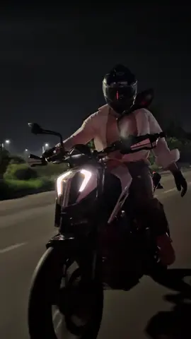 Aquí mi intento fallido del trend T-T valgo vrg Ig: pakitosw#trendingvideo #bikers #ktm #fyyyyyyyyyyyyyyyyyyy #gymrat #contenido #ktm250 #ktm390 #bikerboy #hombres 