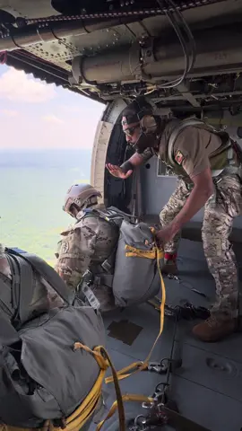 Best Part Of My Job. If you are Airborne, go to JumpMaster School, it’s worth it.  #fyp #fyf #miltok #usarmy #jumpmaster #paratrooper #viralvideo #viral #military #specialforces #fortcampbell #airborne #blackhawk #160thsoar #nsdq 