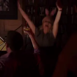 Ik it’s the 11th but HAPPY PRIDE MONTH!!! June is also my bday month so it is doubly fun 😁 I had so much fun making this lol #leslieknope #parksandrec #amypoehler #fyp #xyzbca