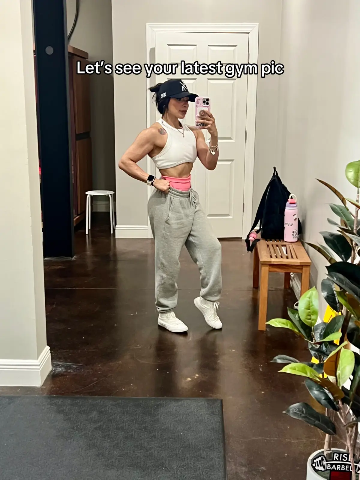 #fypシ #GymLife #gymgirl #fitnessjourney #gymprogress 