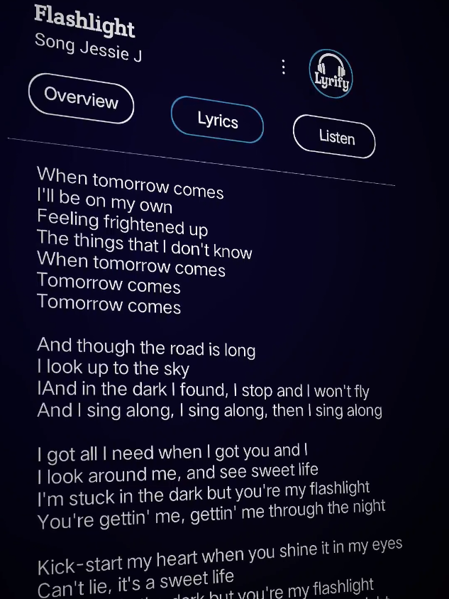 Flashlight 🎧🎶 #flashlight #jessiej #lyrify #lyrics #song #music #trend #lyrics_songs #foryou #4u #fyp #foryoupage 