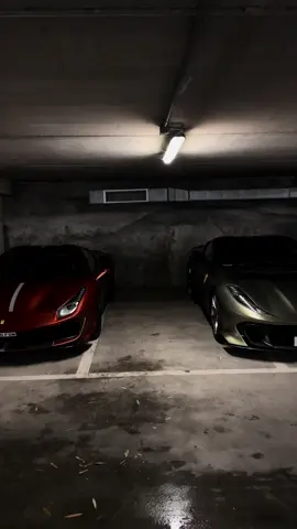 Hidden garage 👀 #ferrari #porsche #cars #lakecomo 