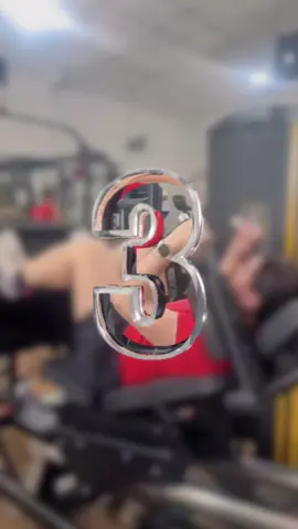 🎥✨ Um dia eu sonhei… Sonhei com uma mulher mais leve, mais saudável, mais feliz consigo mesma. Não foi mágica. Foi escolha, disciplina, renúncia, constância. De 99kg para 69kg. De um corpo cansado para uma alma em paz. Hoje, aos 40 anos, celebro mais que uma nova forma — celebro a minha coragem de recomeçar. Eu sou a prova de que nunca é tarde pra ser sua melhor versão. 💫❤️ #TransformaçãoReal #MinhaMelhorVersão #40ComOrgulho #ForçaDeVontade #RecomeçarÉPossível