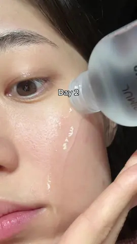 My go-to toner for that glass skin glow🐌✨ #toner #snailtoner #glassskin #tiktokmademebuyit #viralskincare #koreanskincare #skincare #sensitiveskin #skincaretips #fyp  @Jumiso Official 