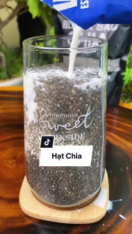Hạt chia Úc, nghe nói sáng sáng uống 1 ly này là no tới xế luôn nghen, chị em đã thử chưa #hatchia #hatchiauc #hatchiaden #khatrainghiem 