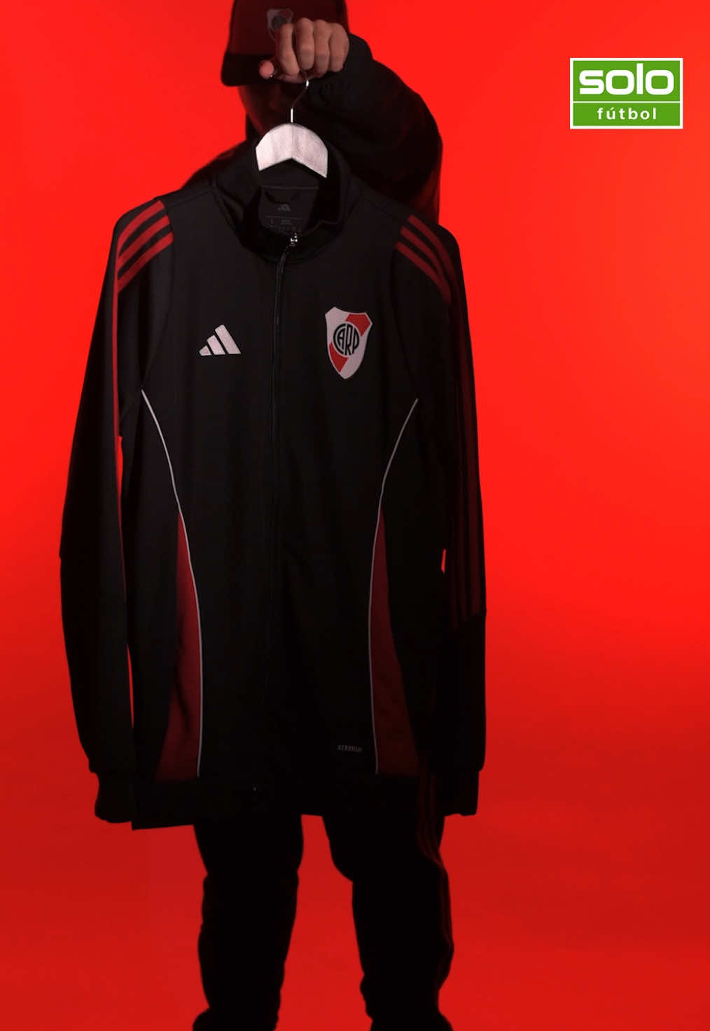 River lleva su grandeza al mundo 🌍 Nueva equipación para el Mundial de Clubes 🔥 Ya disponible en Solo Fútbol 📲   #Adidas #River #RiverPlate #MundialDeClubes2025 #Futbol #SoloFutbol 