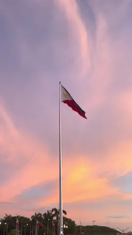 Today, we honor the bravery and sacrifice of those who fought for our freedom. Let us continue to uphold the values of unity, resilience, and patriotism as proud Filipinos. Mabuhay ang Pilipinas! 💙❤️💛 #127independenceday #philippines #foryou #fyp 