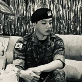 فزته اول ماسمع اسمه.. الساوند اول ماسمعته تذكرته هنا ☹️#explore #f#fyp #fyp #foryou #taehyung #jungkook #taekook 