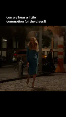 Carrie Bradshaw crossing a NYC street? Iconic. #AndJustLikeThat #CarrieBradshaw #SarahJessicaParker