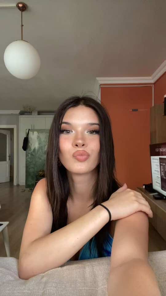 şaka yaptım 🦚 ig/ ilaydacavuldakk