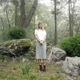 a song that isn’t talked abt enough #fyp #taylorswift #swiftie #swifttok #renegade #folklore #evermore #ttpd #swift #aesthetics #foryoupage 